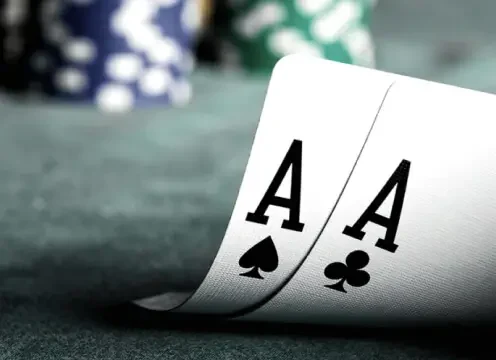 Poker Là Gì? Hướng Dẫn Toàn Diện 2025 6 Cách Chơi Poker Cơ Bản Cho Người Mới